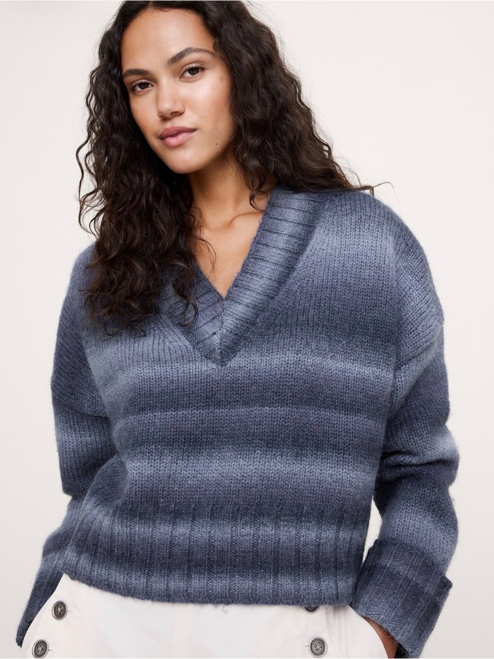 Banana Republic Wool Alpaca V-Neck Sweater XS Blue Multi Ombre Striped Cropped